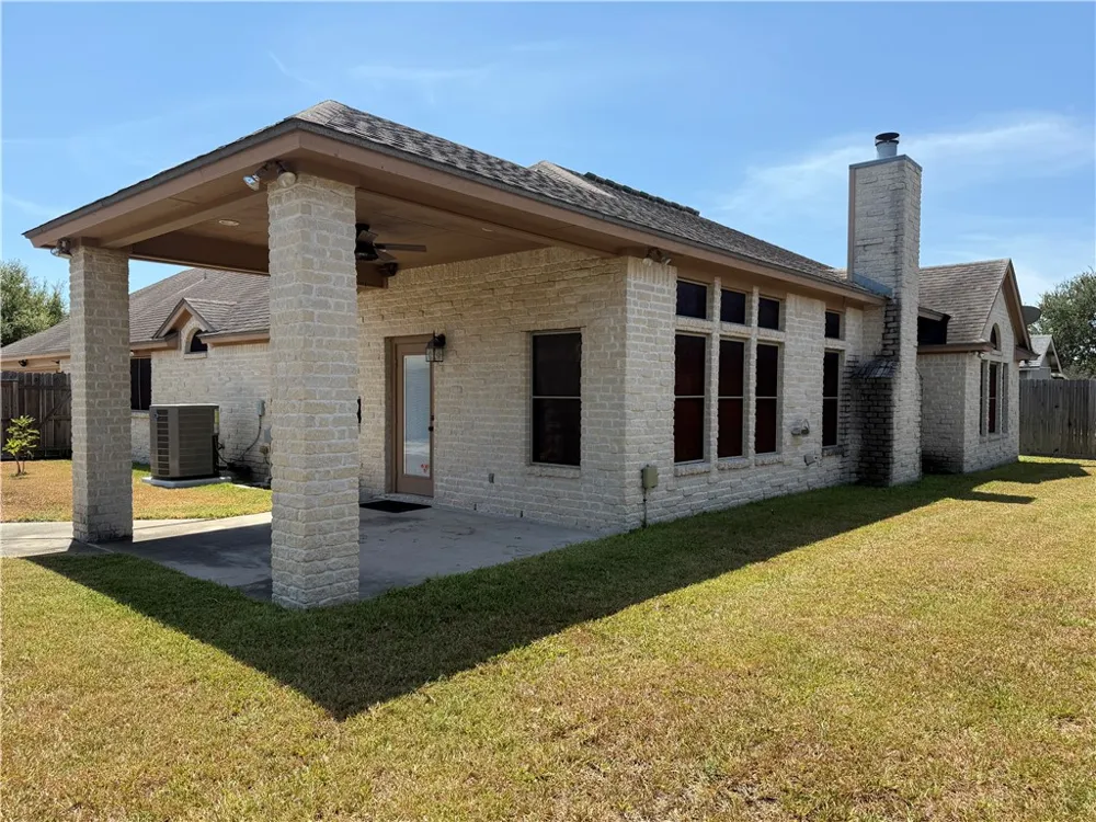 7605 Bayonne Drive Corpus Christi, TX 78414