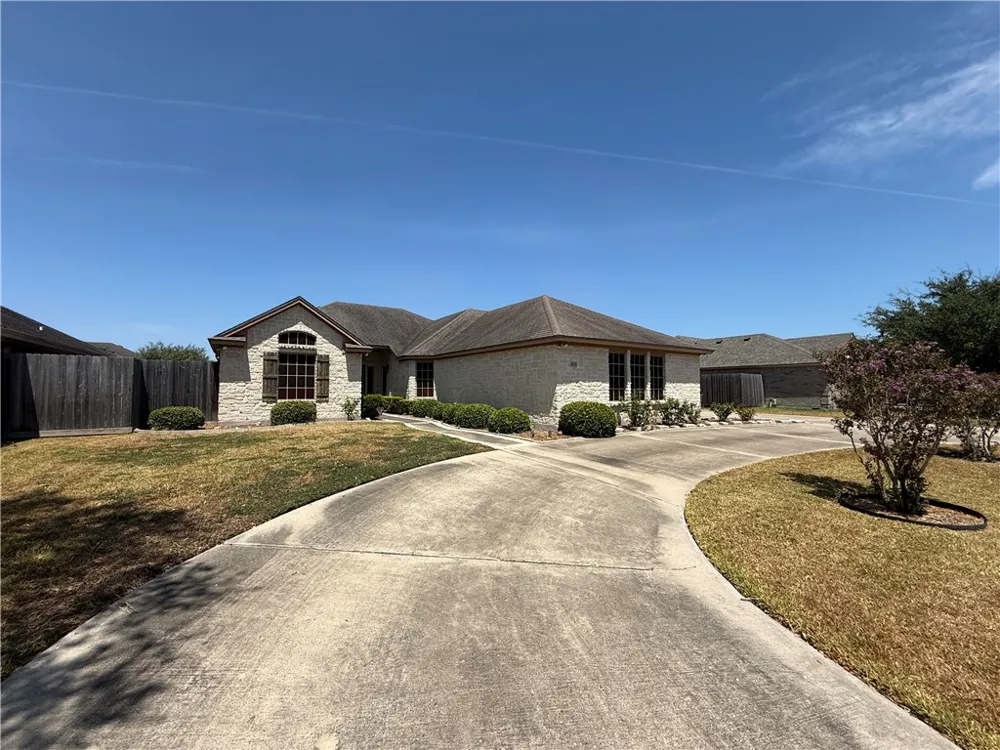 7605 Bayonne Drive Corpus Christi, TX 78414