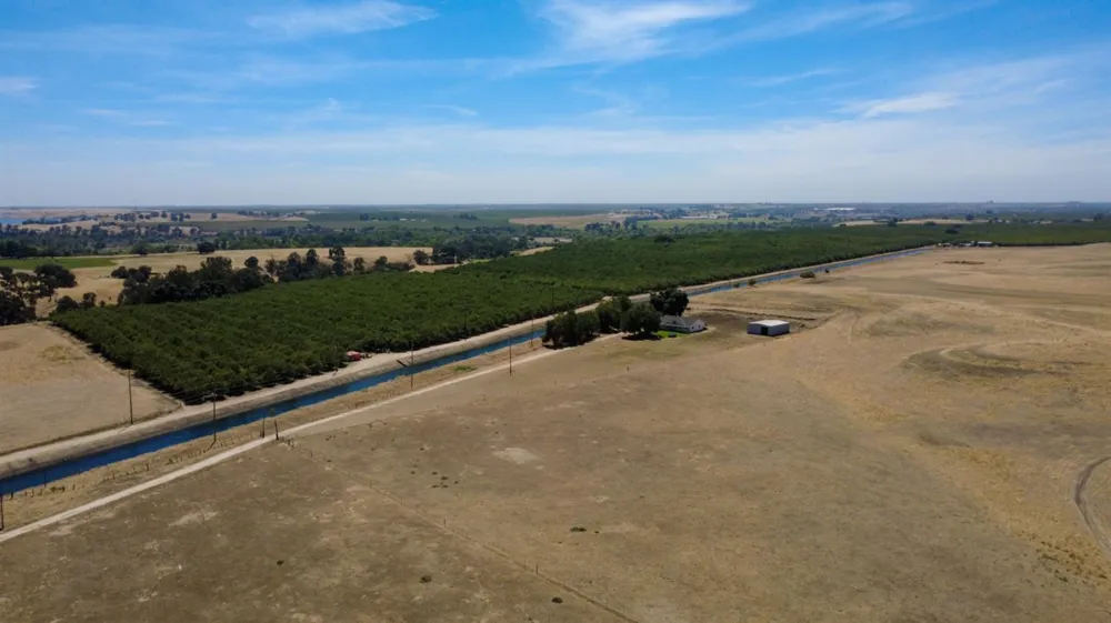 561 Rushing Road Waterford, CA 95386