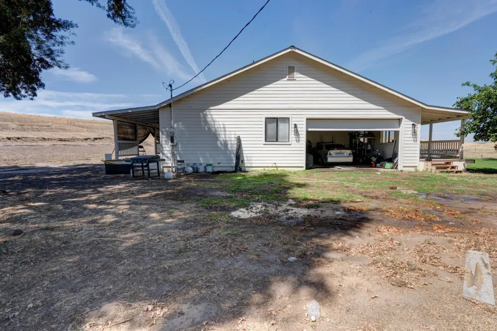 561 Rushing Road Waterford, CA 95386