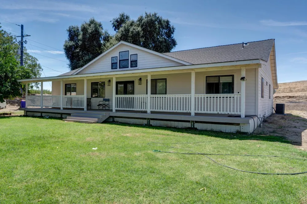 561 Rushing Road Waterford, CA 95386