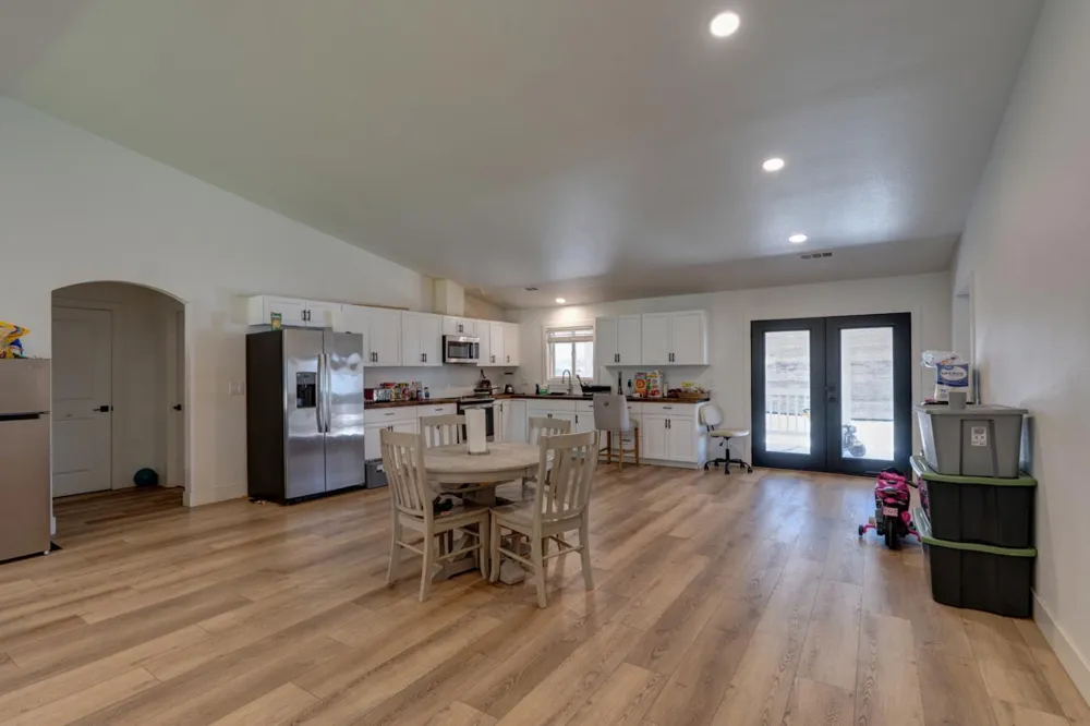 561 Rushing Road Waterford, CA 95386