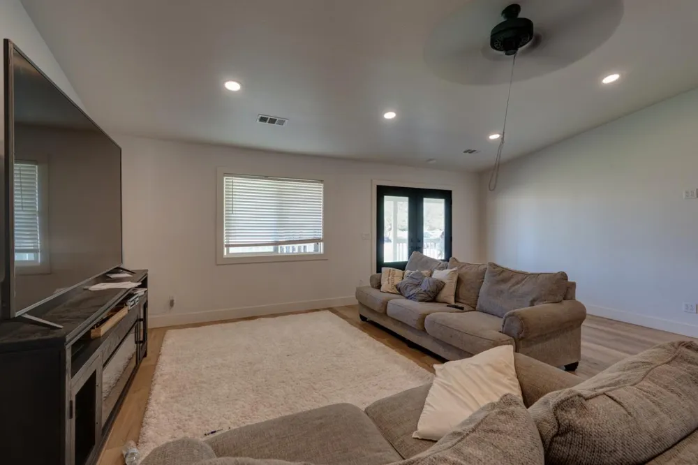 561 Rushing Road Waterford, CA 95386