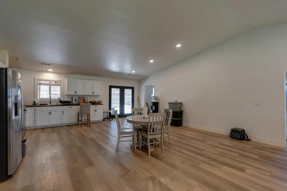 561 Rushing Road Waterford, CA 95386