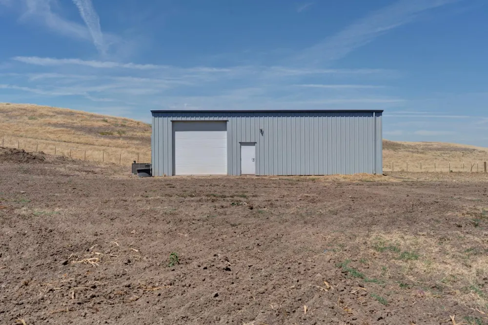 561 Rushing Road Waterford, CA 95386