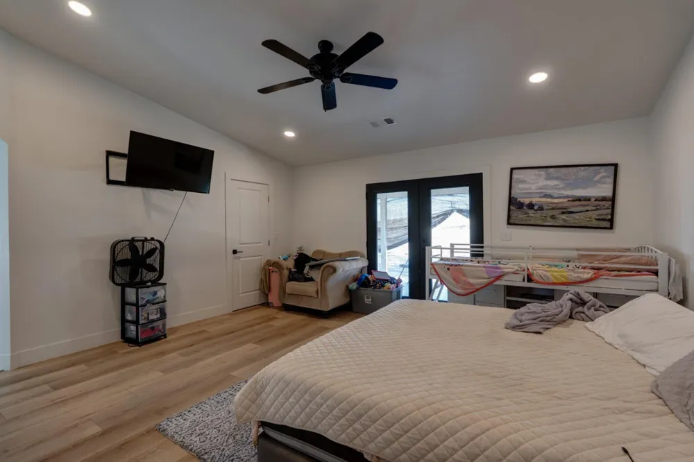 561 Rushing Road Waterford, CA 95386