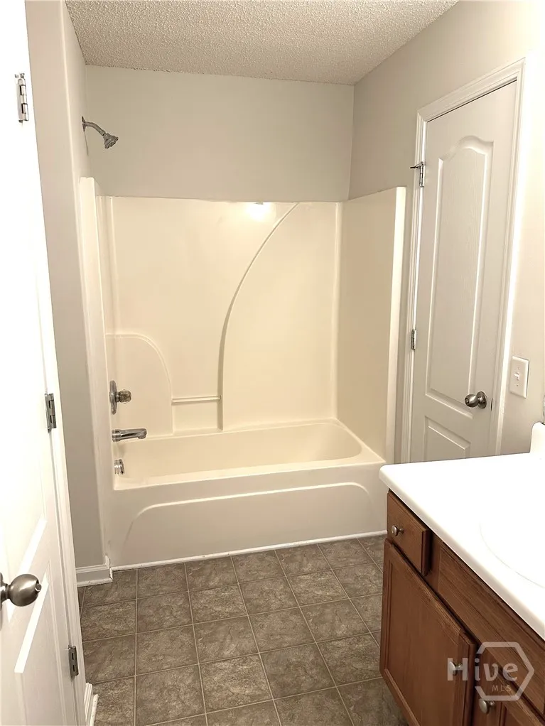 124 Bridgewater Circle Athens, GA 30601