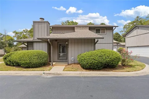 844 Manning Villas Court SW