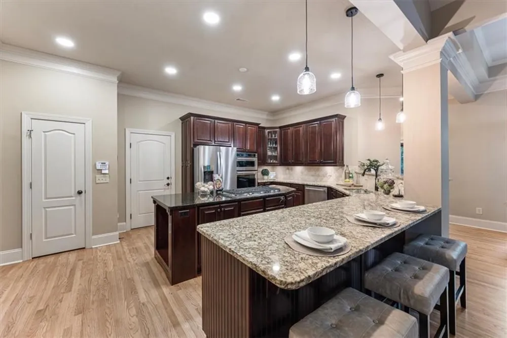 195 Fredericks Cove Dawsonville, GA 30534