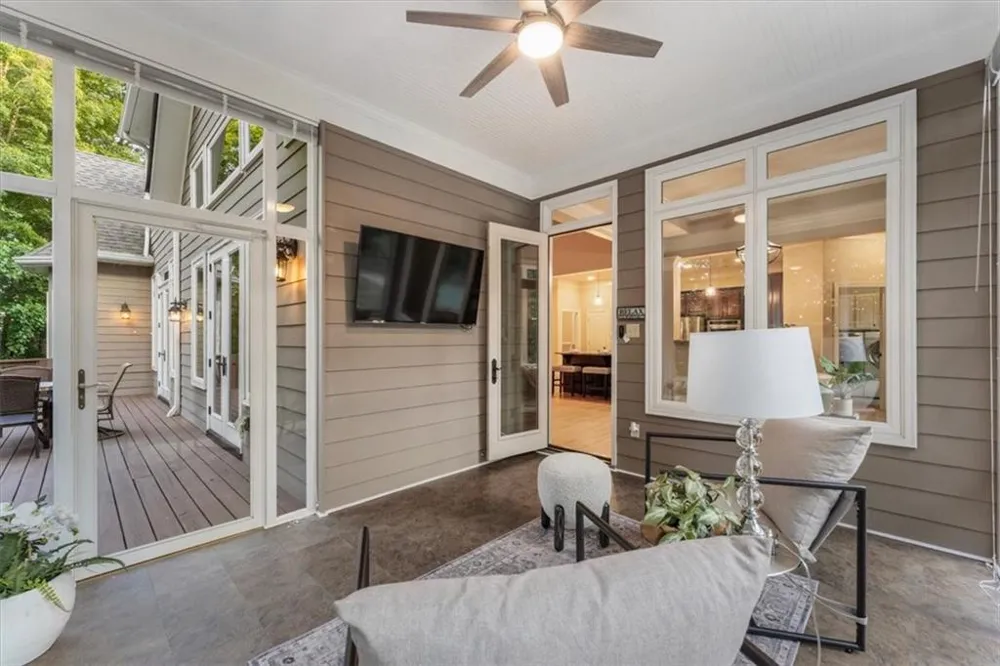 195 Fredericks Cove Dawsonville, GA 30534