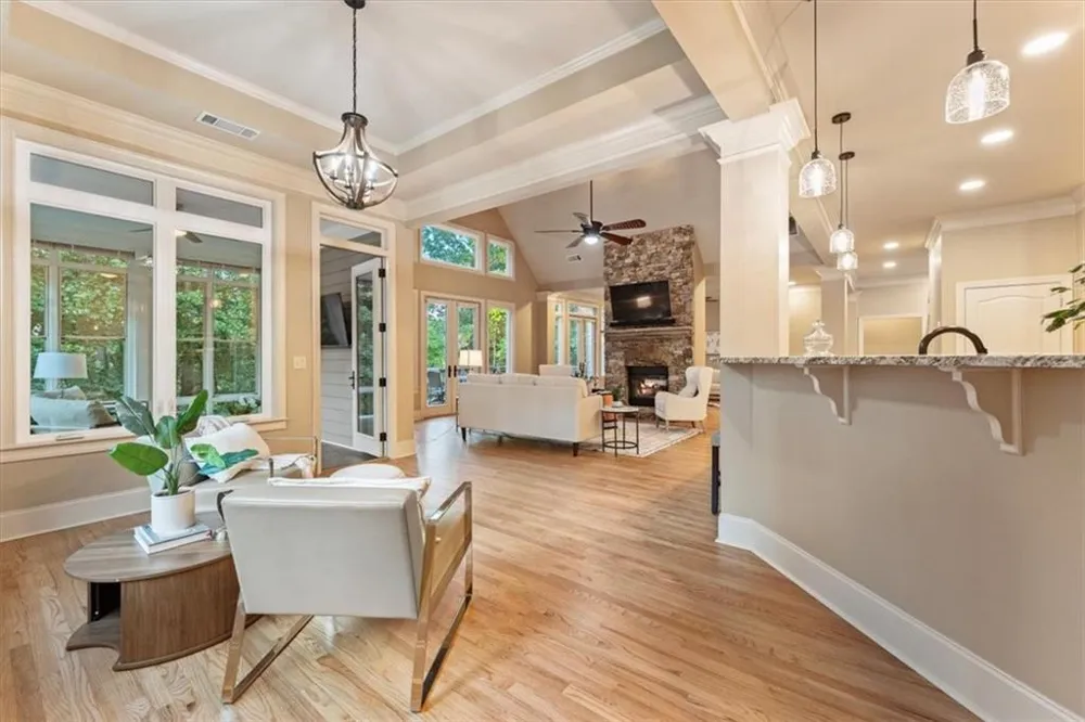 195 Fredericks Cove Dawsonville, GA 30534