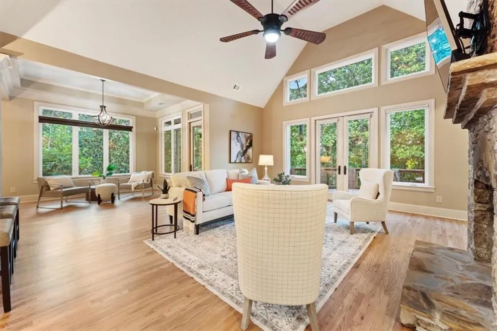 195 Fredericks Cove Dawsonville, GA 30534