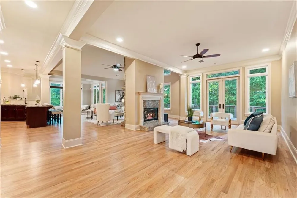 195 Fredericks Cove Dawsonville, GA 30534