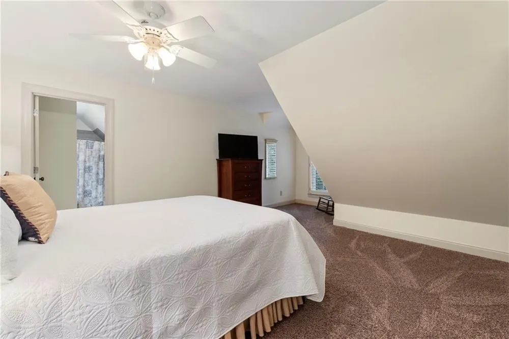 195 Fredericks Cove Dawsonville, GA 30534