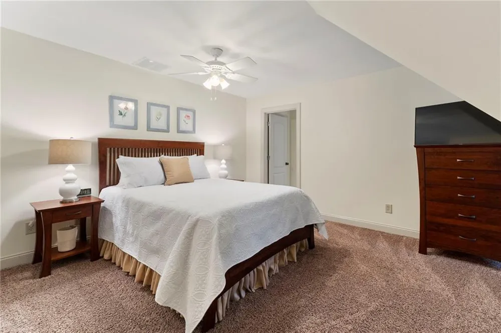 195 Fredericks Cove Dawsonville, GA 30534
