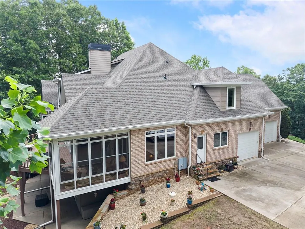 195 Fredericks Cove Dawsonville, GA 30534