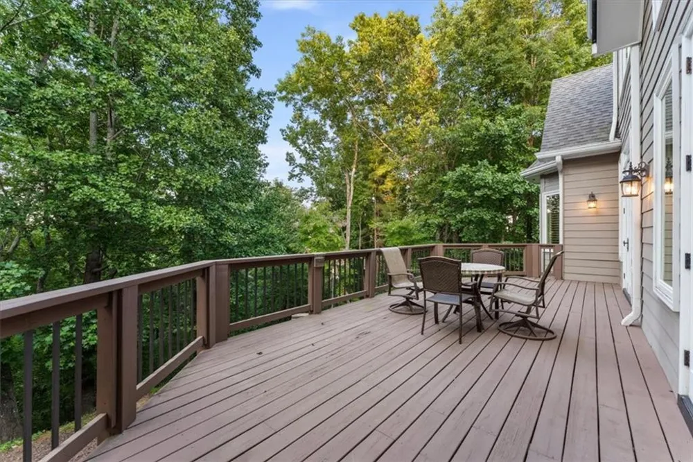 195 Fredericks Cove Dawsonville, GA 30534