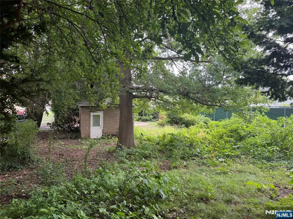 116 Clinton Place Hackensack, NJ 07601