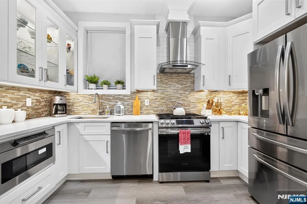 128 Sherman Place Jersey City, NJ 07307