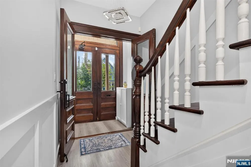 128 Sherman Place Jersey City, NJ 07307