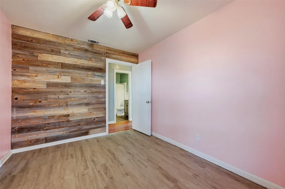 636 S Andrews Avenue Sherman, TX 75090