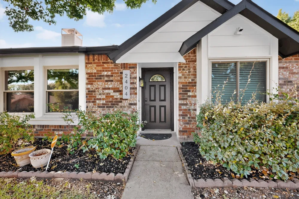 2404 Lemmontree Lane Plano, TX 75074