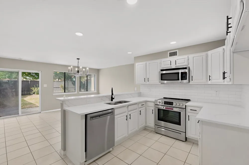 2404 Lemmontree Lane Plano, TX 75074