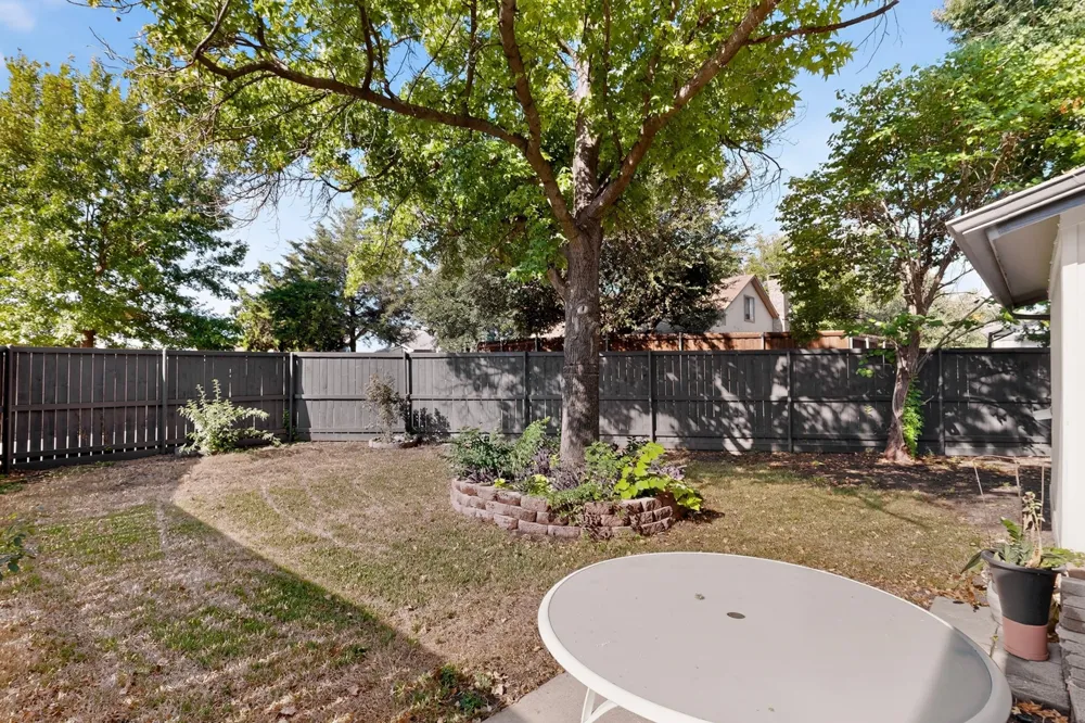 2404 Lemmontree Lane Plano, TX 75074