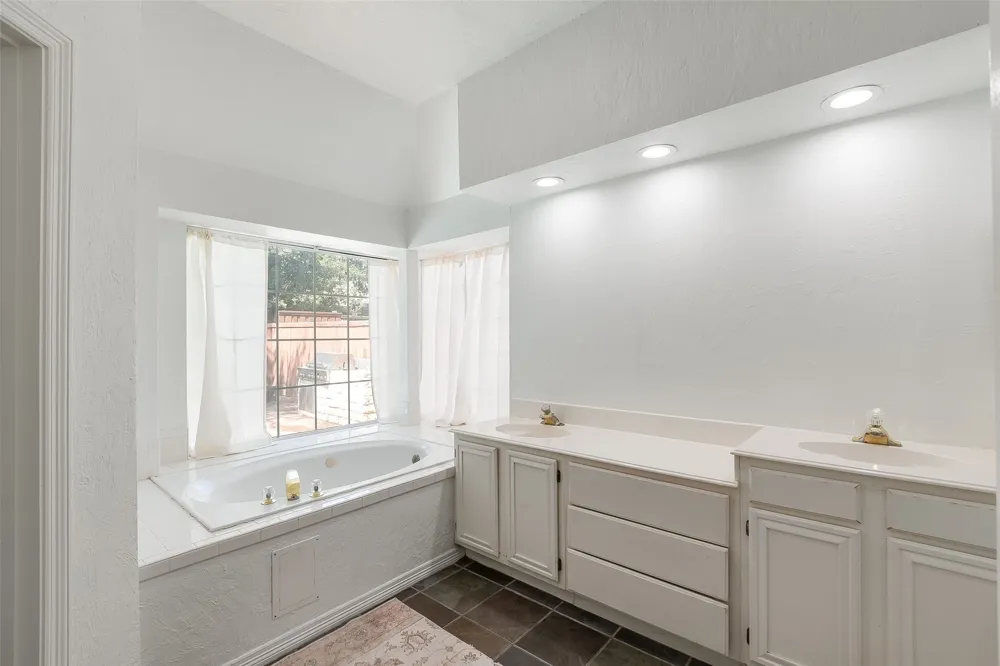 144 Hearthwood Drive Coppell, TX 75019