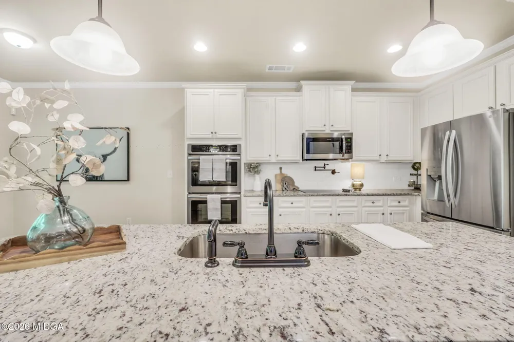 231 Homestead Circle Forsyth, GA 31029