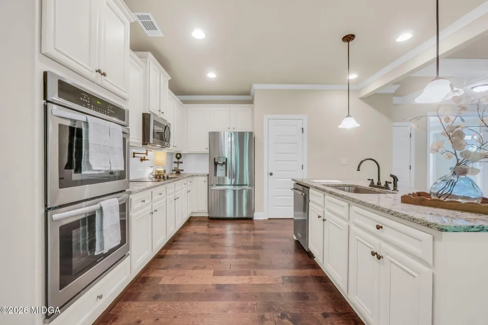 231 Homestead Circle Forsyth, GA 31029
