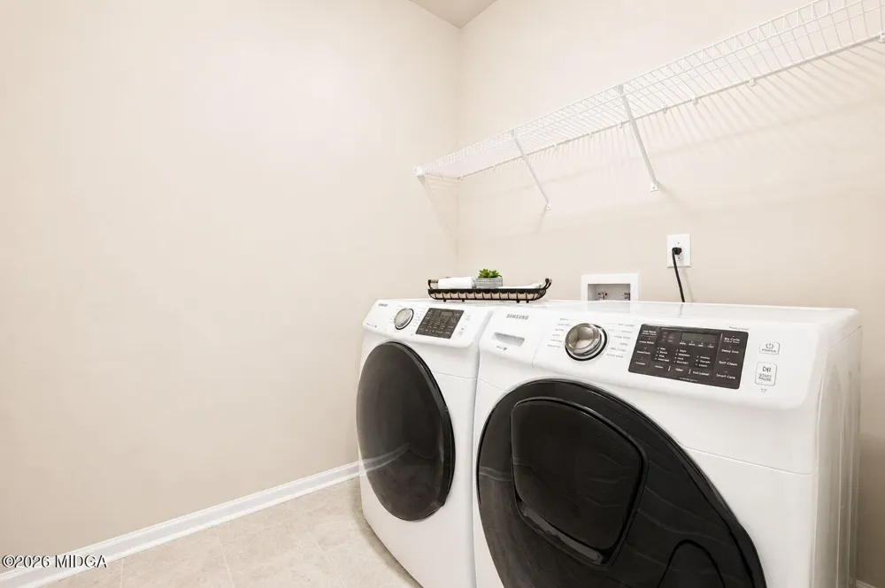 231 Homestead Circle Forsyth, GA 31029