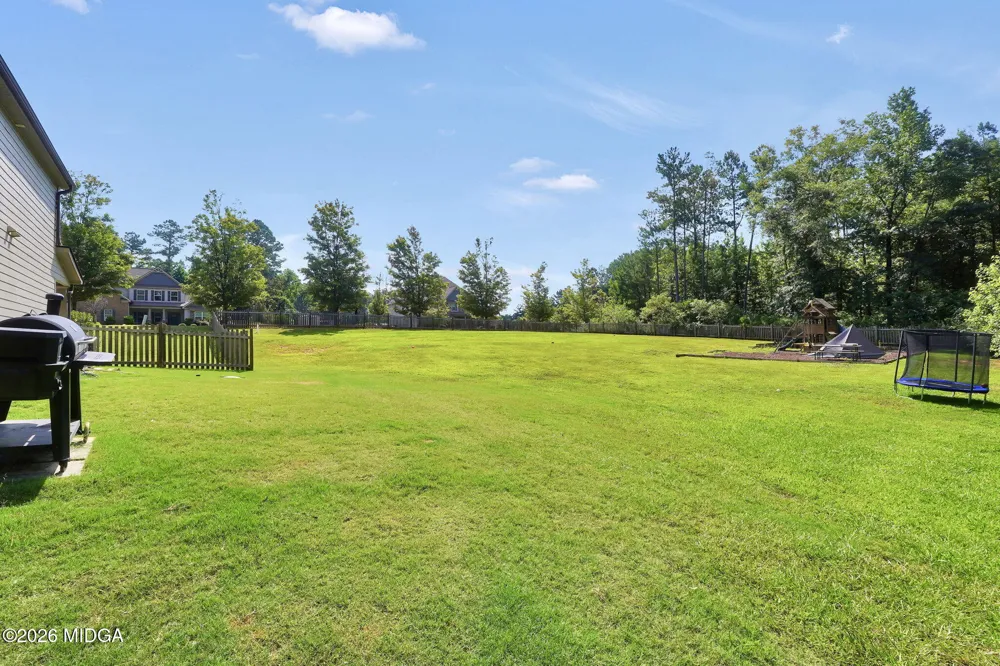 231 Homestead Circle Forsyth, GA 31029