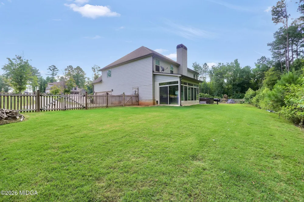 231 Homestead Circle Forsyth, GA 31029