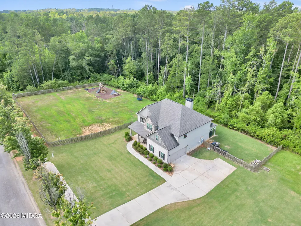 231 Homestead Circle Forsyth, GA 31029