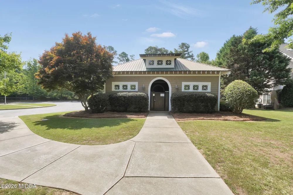 231 Homestead Circle Forsyth, GA 31029