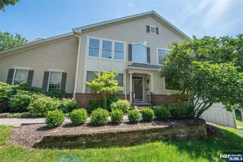 75 Schindler Way