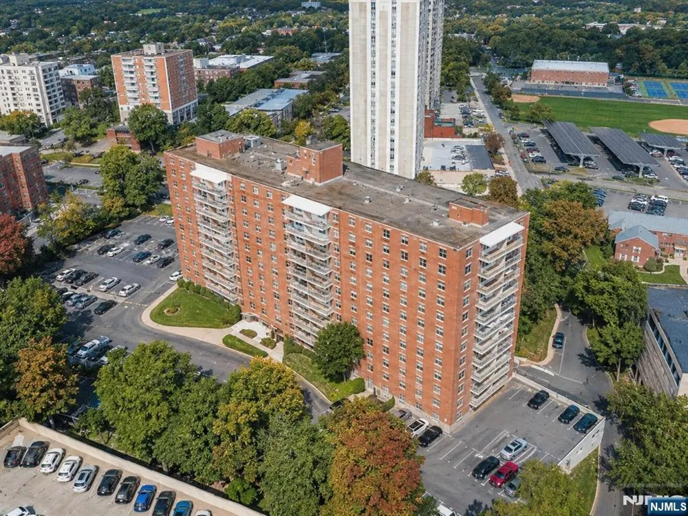 301 Beech Street 11H Hackensack, NJ 07601
