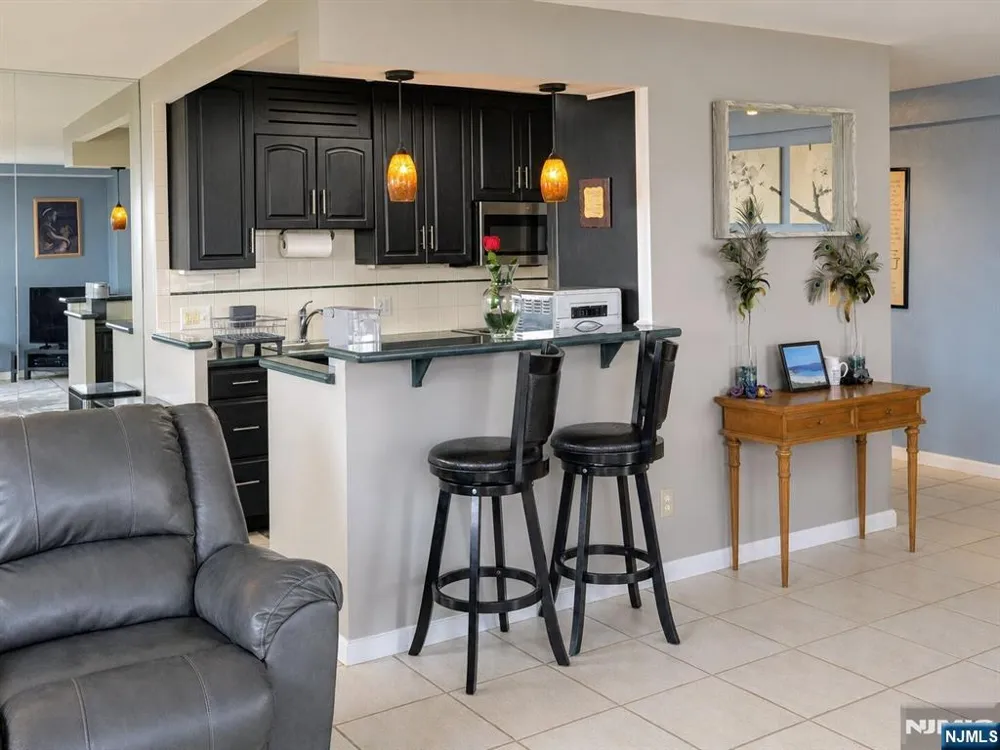 301 Beech Street 11H Hackensack, NJ 07601