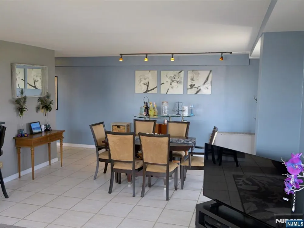 301 Beech Street 11H Hackensack, NJ 07601
