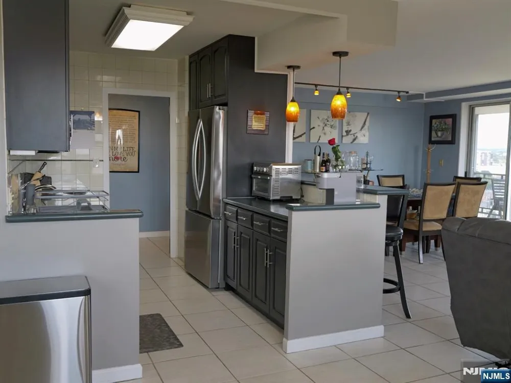 301 Beech Street 11H Hackensack, NJ 07601