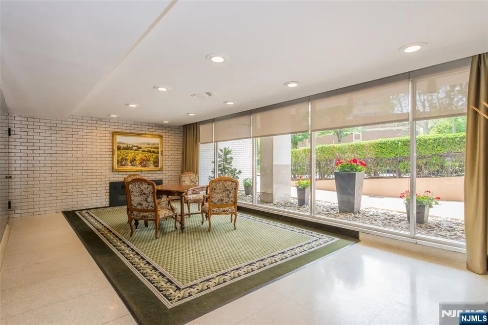 301 Beech Street 11H Hackensack, NJ 07601