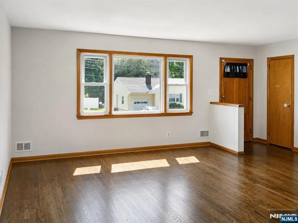 432 Hamilton Place Hackensack, NJ 07601