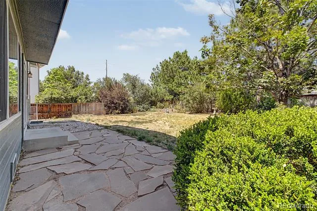 9154 Anasazi Indian Trail Littleton, CO 80129