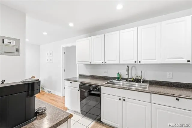 3791 S Huron Street Englewood, CO 80110