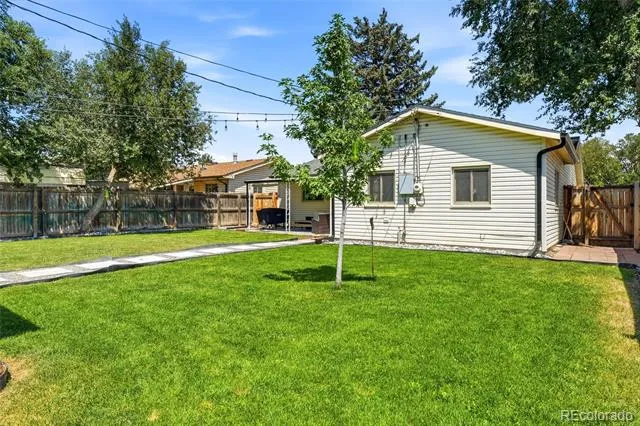 3791 S Huron Street Englewood, CO 80110