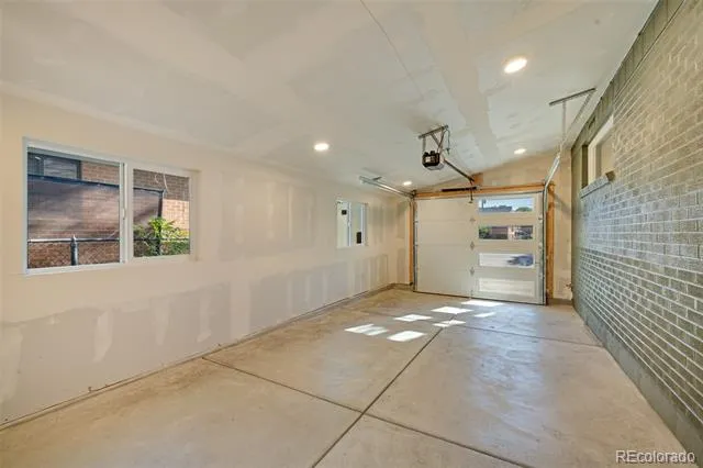6930 Alan Drive Denver, CO 80221