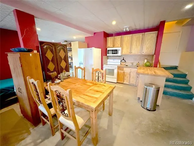242 E Blarney Stone Road Howard, CO 81233