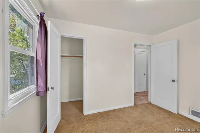 10831 Lowry Place Aurora, CO 80010