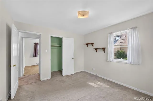 10831 Lowry Place Aurora, CO 80010